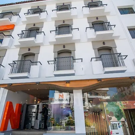 Nomada Hotel 2*