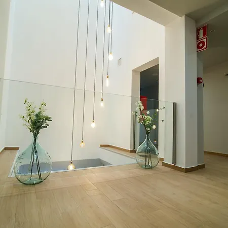 Nomada Hotel