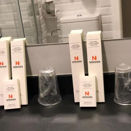 Nomada ホテル 2*